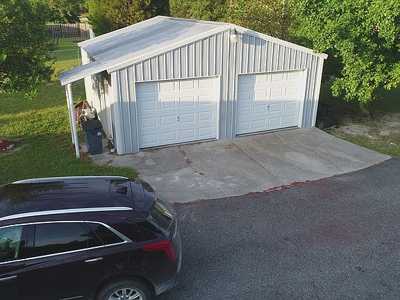 3rd image of 5850 NW 50th Ave