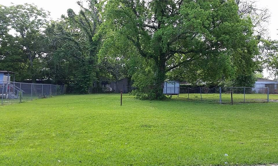 1st image of 621 Richard Ave