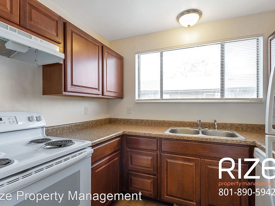 1st image of 218 E Crestone Ave #10474534