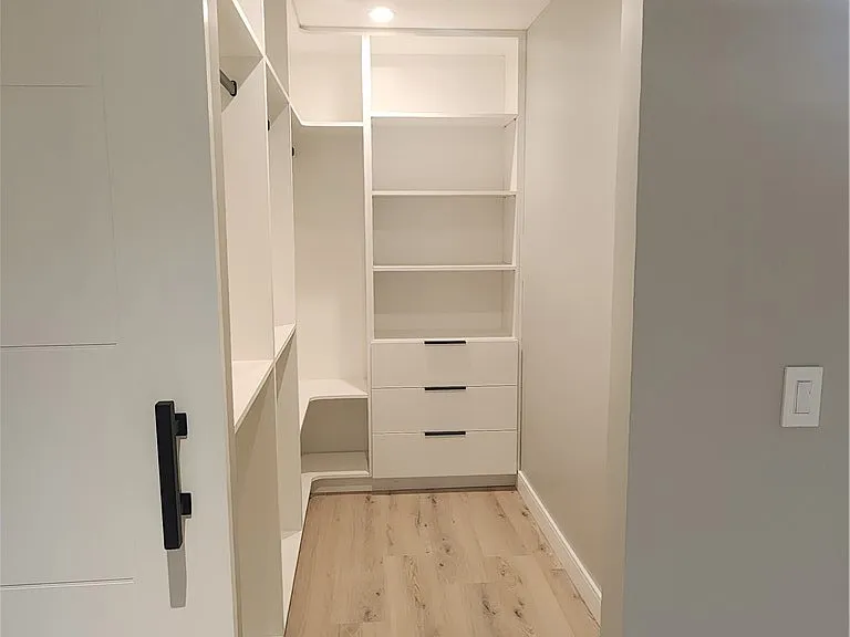20522 Sherman Way — Photo 30