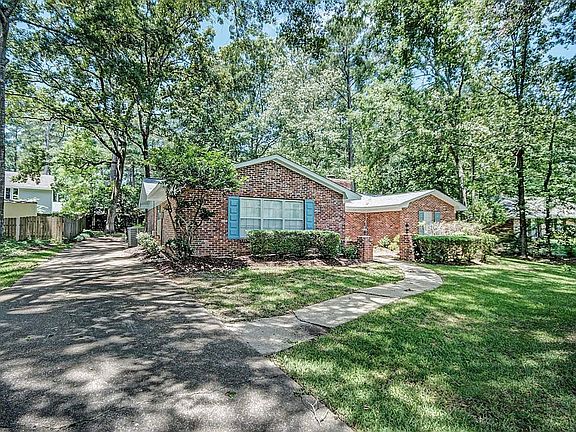 2nd image of 227 Bay Park Dr