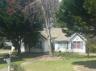 255 Skyland Dr, Loganville, GA 30052