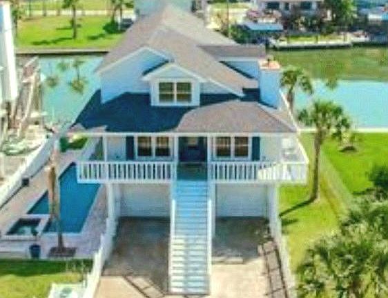 3rd image of 1414 Palmetto Dr