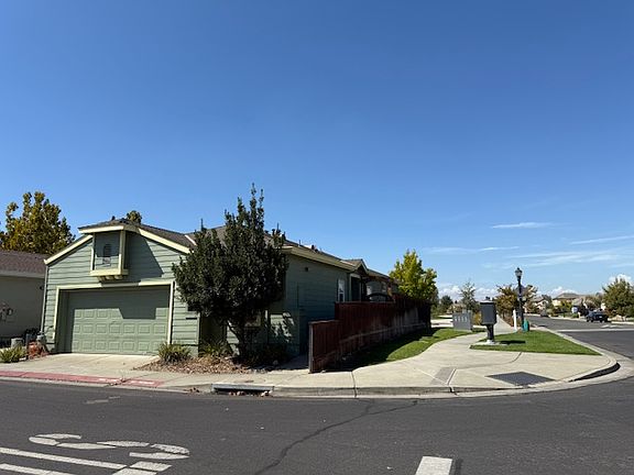 2nd image of 2100 Village Ln