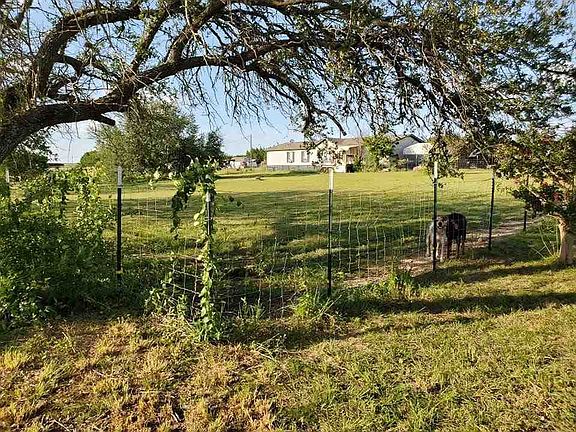 3rd image of 1020 County Road 321