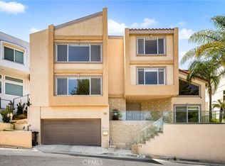 3751 Prestwick Dr, Los Angeles, CA 90027