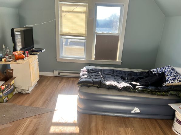 20 Custer St APT 2