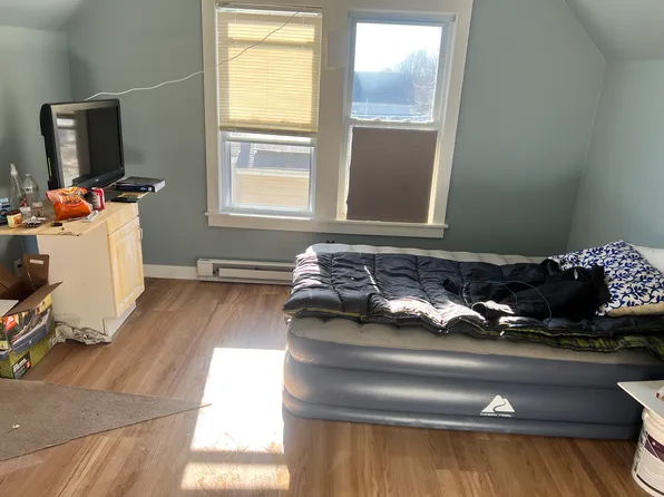 20 Custer St APT 2, Brockton, MA 02301