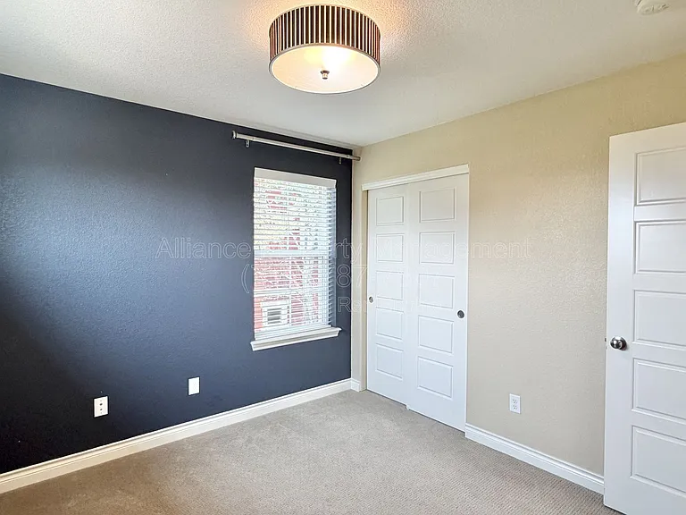 8284 Cypress Wood Dr — Photo 19