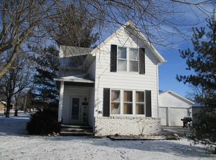 400 E Newkirk St, Tuscola, IL 61953