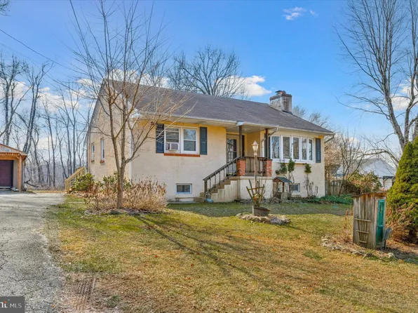 1402 E Kings Hwy, Coatesville, PA 19320