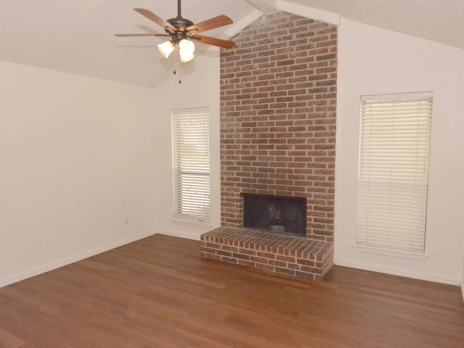 2 bed, 1030 sqft, $1,895 — Photo 3