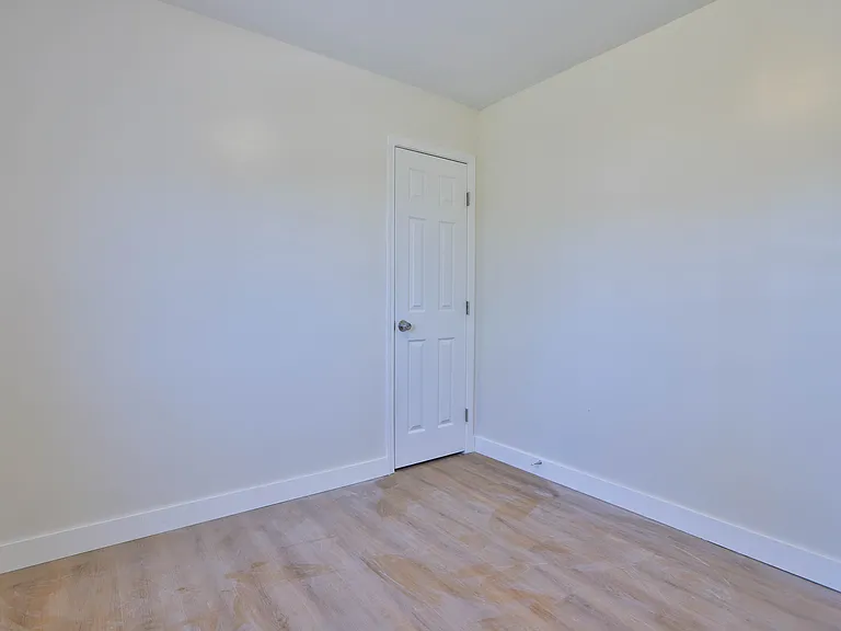 4132 Lynd Ave #C — Photo 9