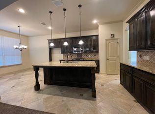 806 Ruffian Way, Fate, TX 75087