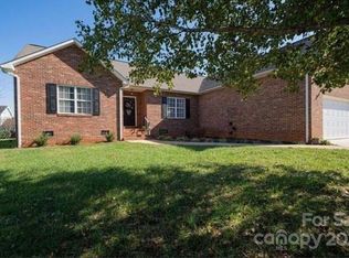 86 Browning Dr, Taylorsville, NC 28681