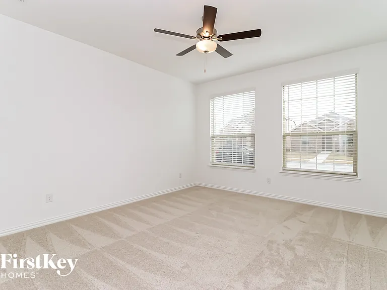 10113 Elkhorn Dr — Photo 8