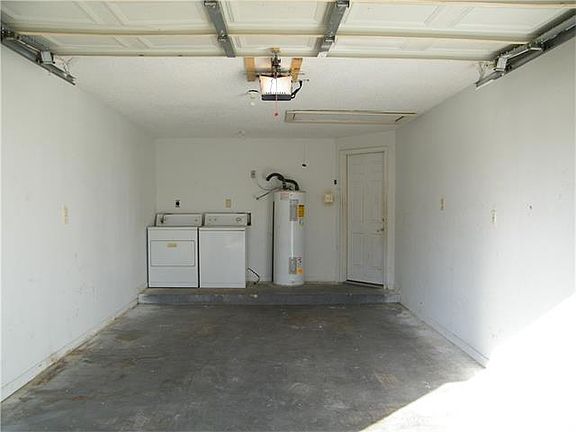 5th image of 167 Historic West St