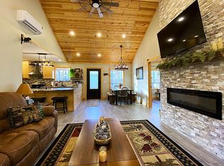 2052 Granny Squirrel Dr, Andrews, NC 28901