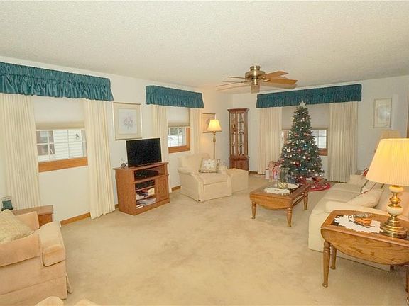 5th image of 7205 Winbert Dr