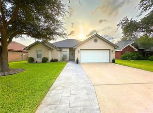 1801 Cardinal St, Mission, TX 78572