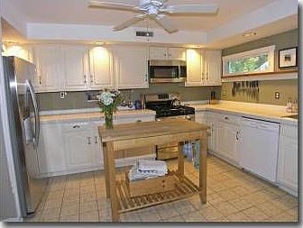 5th image of 10910 Warwick Ave