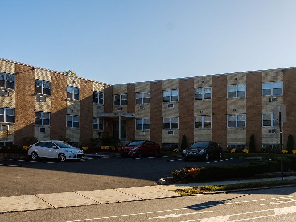 Building Photo 5