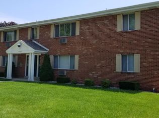 9047 17th Ave #202, Kenosha, WI 53143