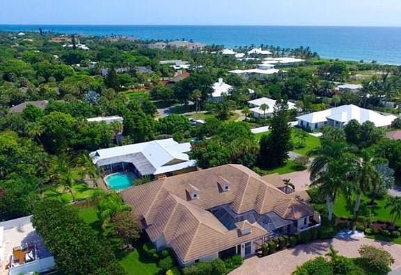 3rd image of 2140 Periwinkle Dr