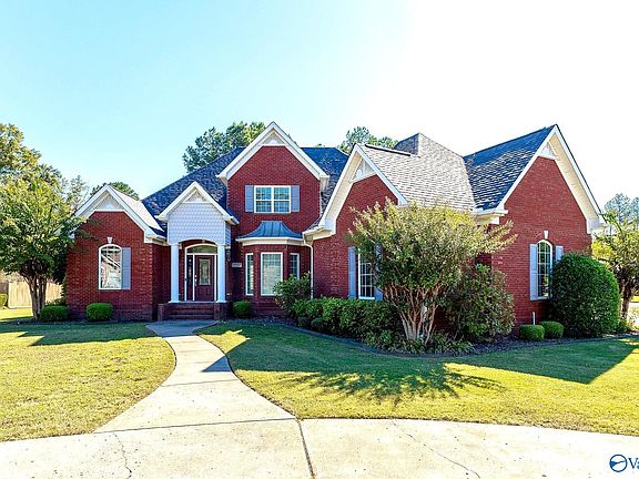 3rd image of 17294 Hubert St