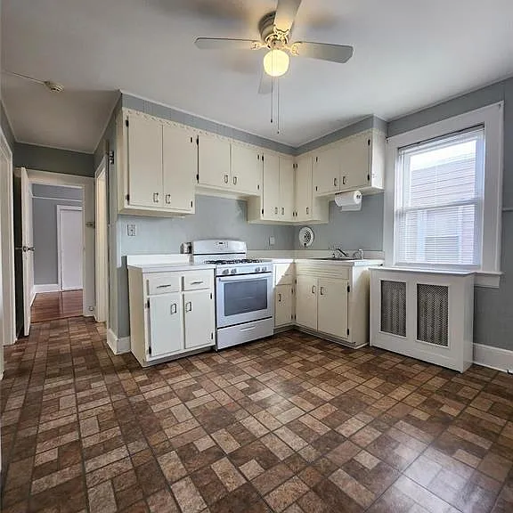 17 Tilrose Ave — Photo 8