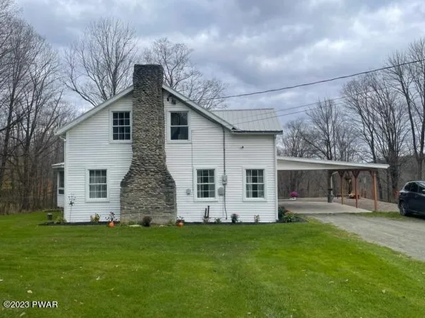 3192B Creamton Dr, Pleasant Mount, PA 18453