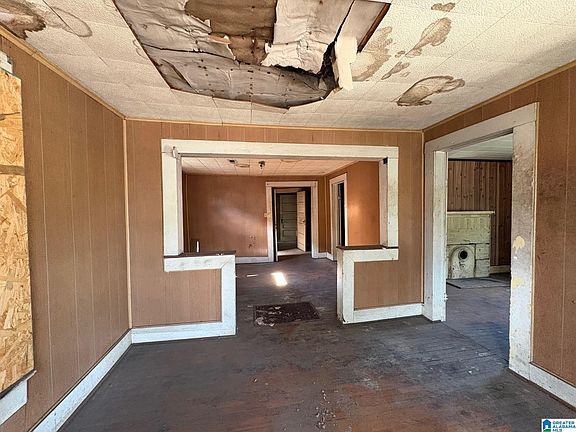 2nd image of 1522 Dennison Ave