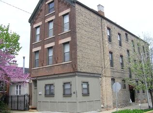 1900 W Dickens Ave APT 3R, Chicago, IL 60614