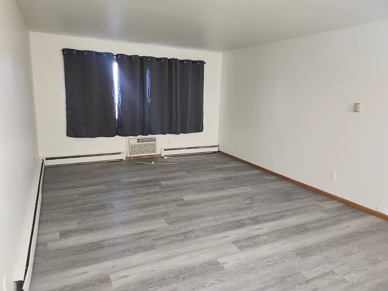 4812 N 104th St #6 — Photo 9
