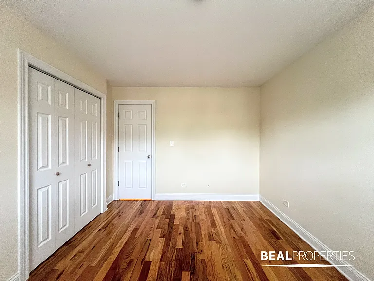 555 W Arlington Pl #409 — Photo 8