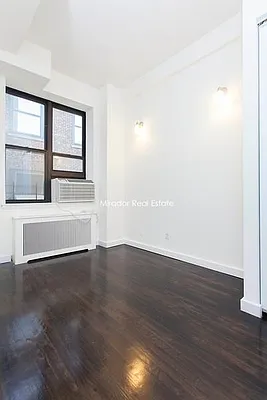 Rented by Mirador Real Estate | media 23