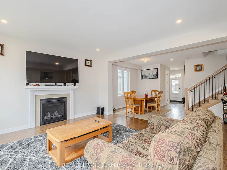 97 Mudminnow Cres — Photo 13