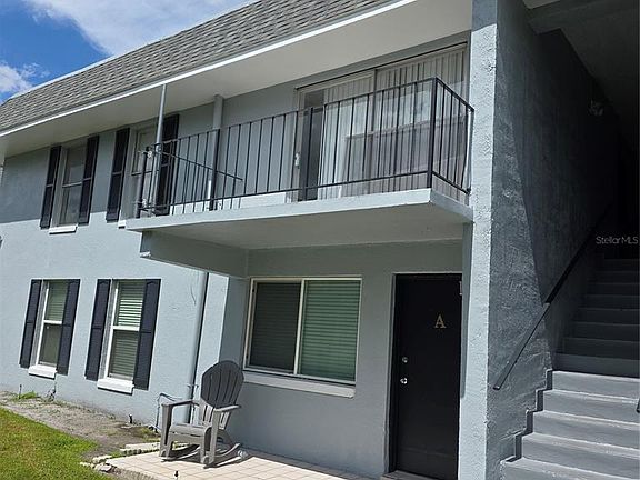 2nd image of 921 W Oak Ridge Rd APT C