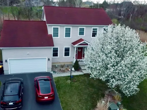 15 Oreshan Ct, Cohoes, NY 12047