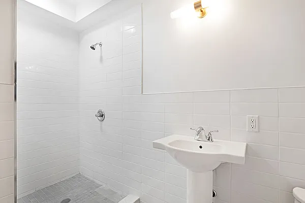 Rented by Compass | media 20