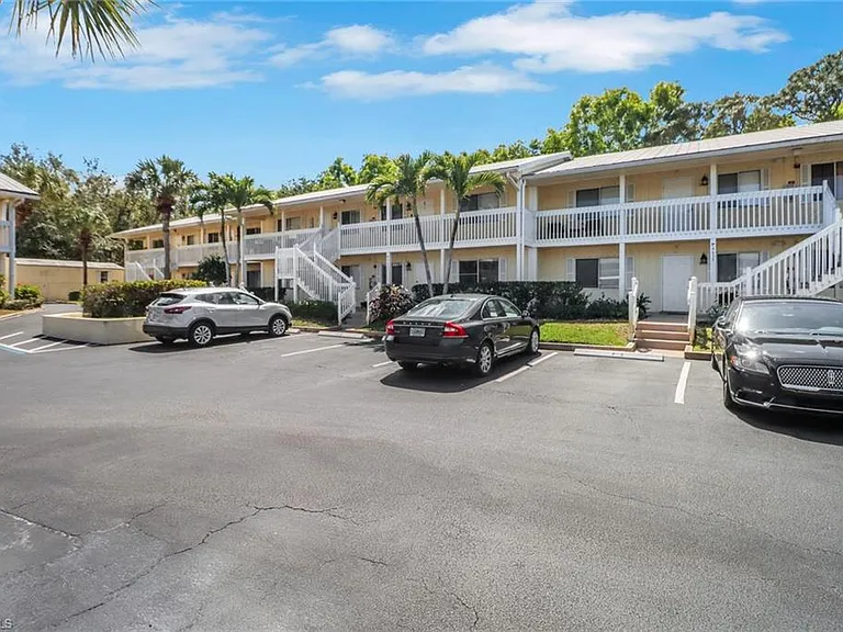 4635 Bayshore Dr #P4 — Photo 24