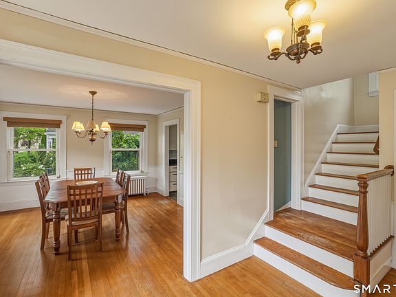 3rd image of 20 Bishop Road