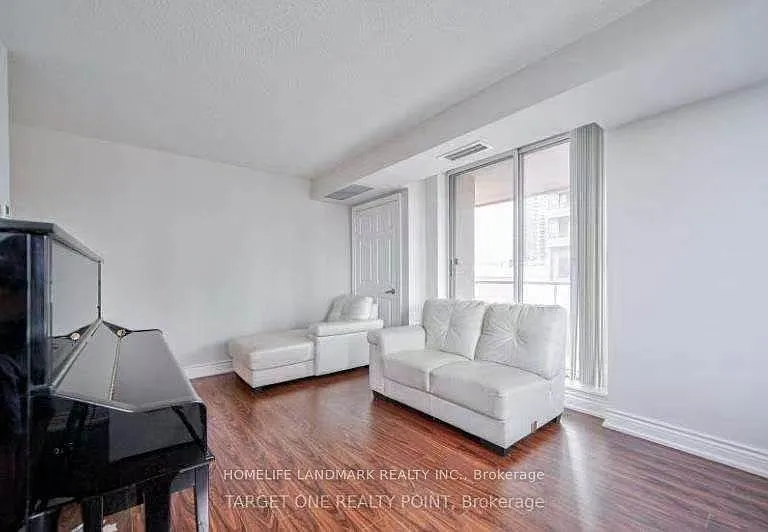 35 Empress Ave — Photo 5