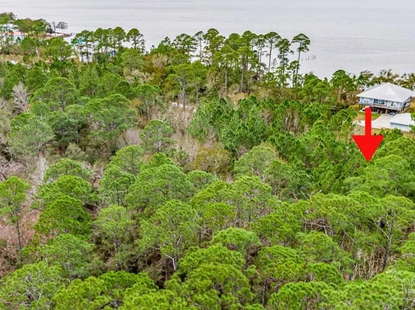 864 Dolphin Rd, Milton, FL 32583