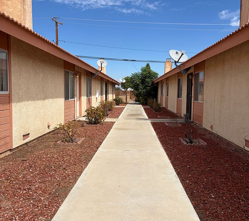 1st image of 9641 N Loop Blvd