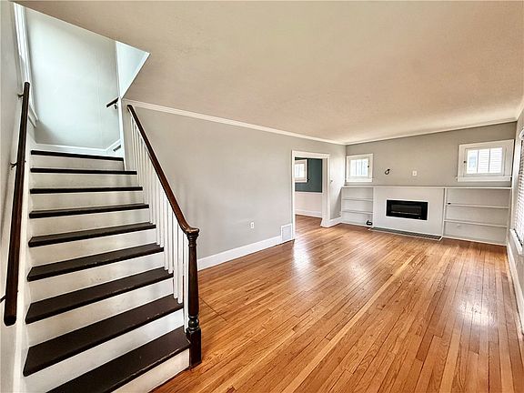 4th image of 228 E Sheridan Ave