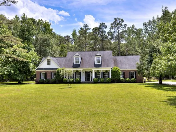 3690 Winfield Dr, Sumter, SC 29153