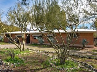 8962 E Buckboard Rd, Tucson, AZ 85749