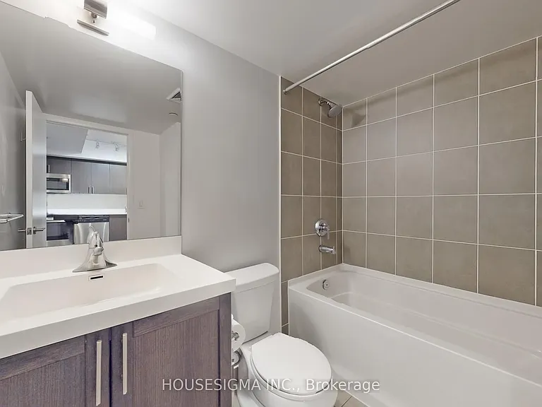 3091 Dufferin St #211 — Photo 15