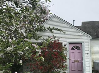 19 Kappius Path, Newton, MA 02459